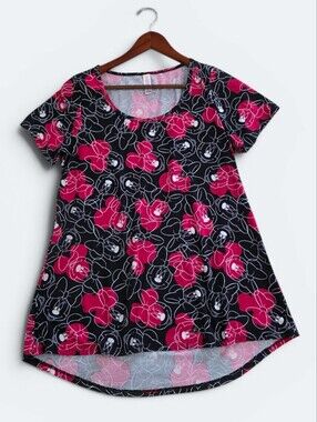 Minnie Mouse Classic T Disney t-shirt Size Small LulaRoe